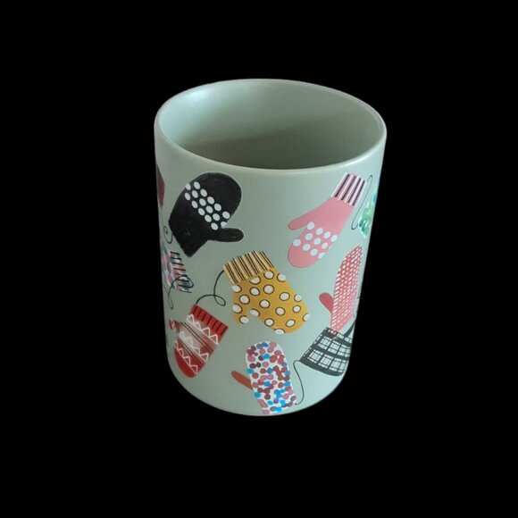 2017 Christmas Mittens Starbuck's 12 Fl Oz. Mug - Picture 4 of 6